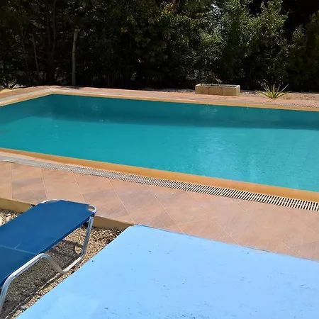 Vila Petroula *